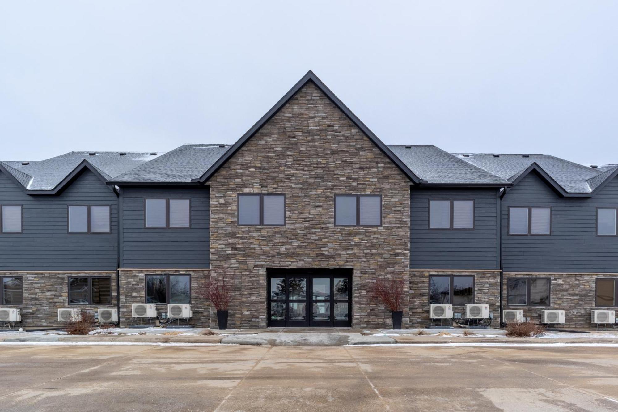 Norland Inn & Suites Roseau Extérieur photo